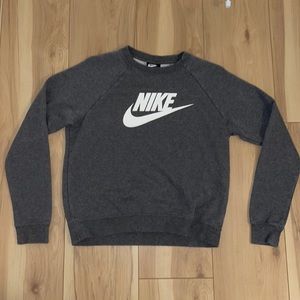 Women’s Nike crewneck